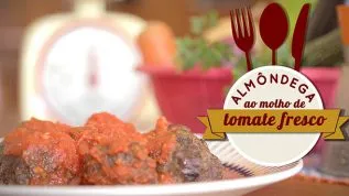 Receta de albóndigas con salsa de tomate fresco