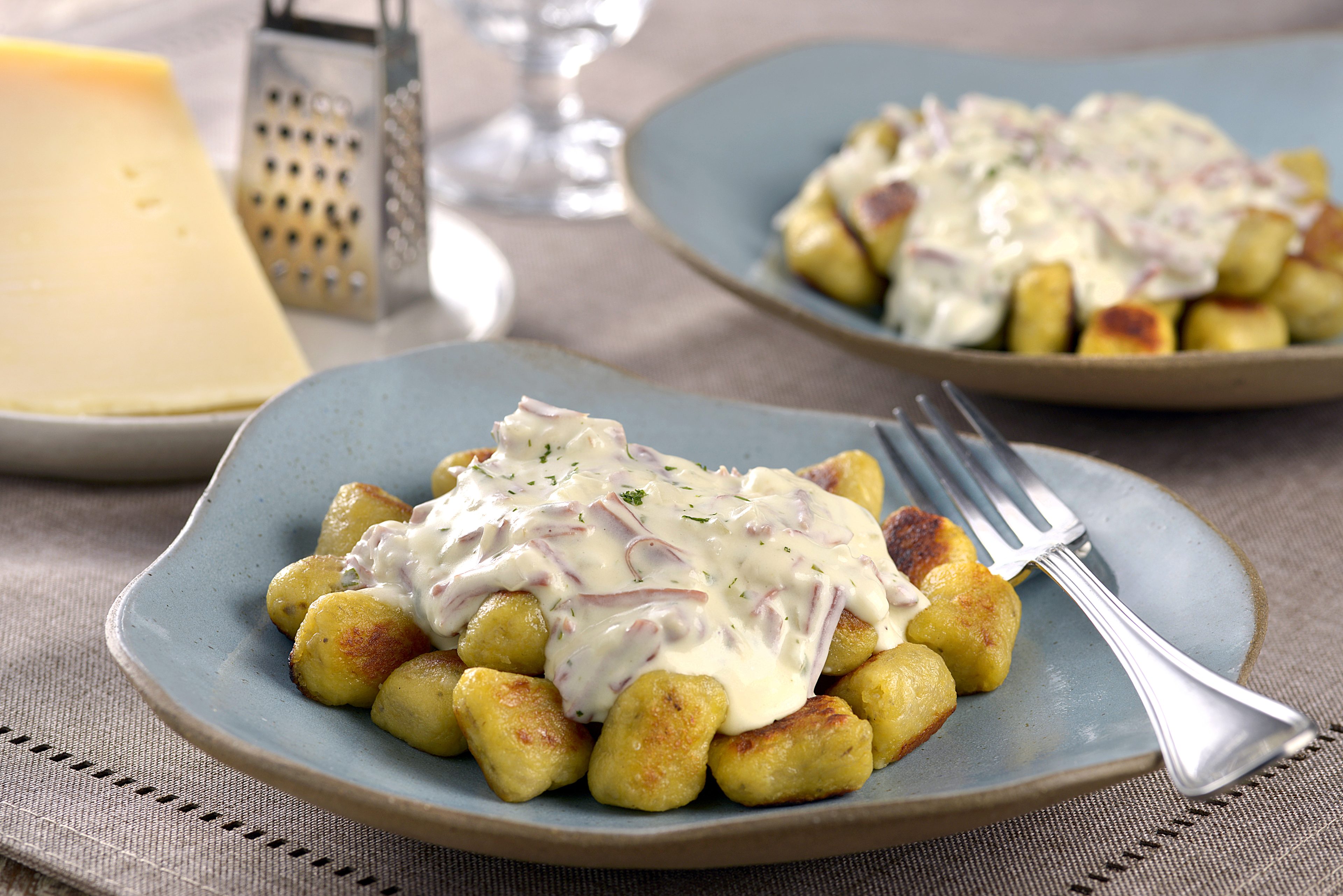 Ñoquis de plátano macho con carne seca