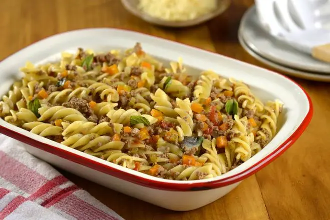 Macarrão bolonhesa de uma panela só